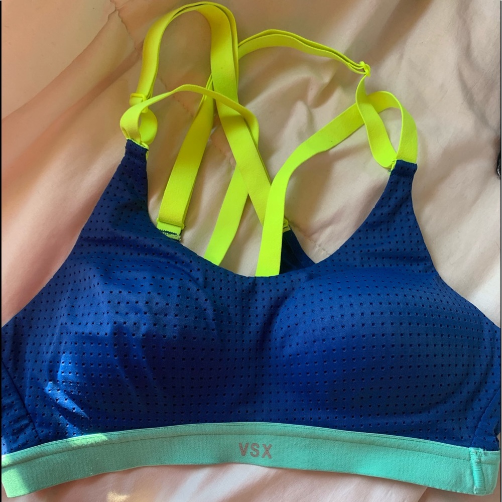 Victoria Sport Sports Bra